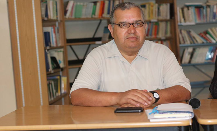 الطاهر الطويل يتقصى المسرح الفردي راصدا منجز عبد الحق الزروالي